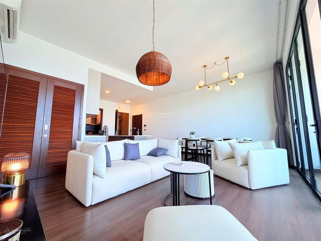 Cho thuê 3 phòng ngủ d'edge thảo điền, nội thất mới, đẹp lung linh, view sông.