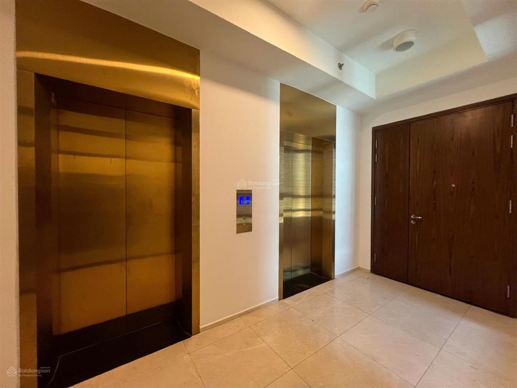 Cho thuê 4 phòng ngủ d'edge thảo điền, nội thất cơ bản, có sẵn đồ điện, đang trống.