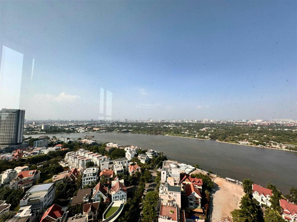 Cho thuê penthouse d'edge thảo điền nội thất cơ bản, căn hiếm có trên thị trường