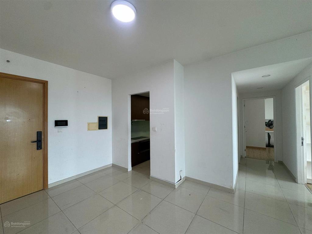 Cho thuê 2 phòng ngủ vista verde, lầu cao, giá rẻ, full nội thất, view sông cực đẹp.