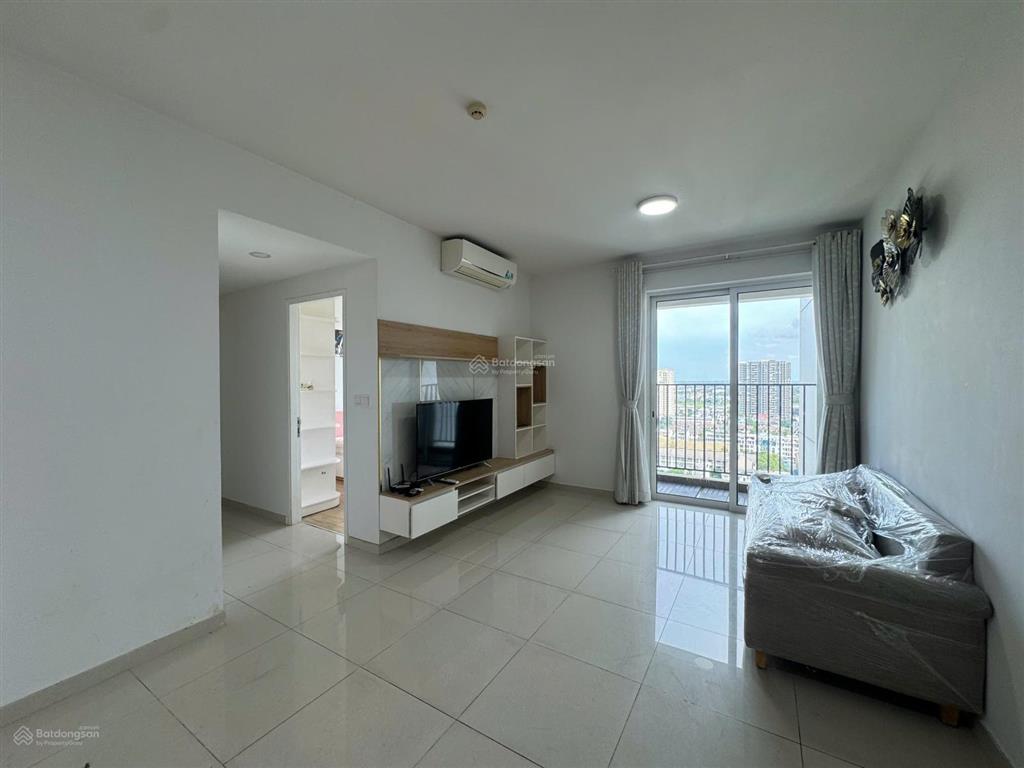 Cho thuê 2 phòng ngủ vista verde, lầu cao, giá rẻ, full nội thất, view sông cực đẹp.