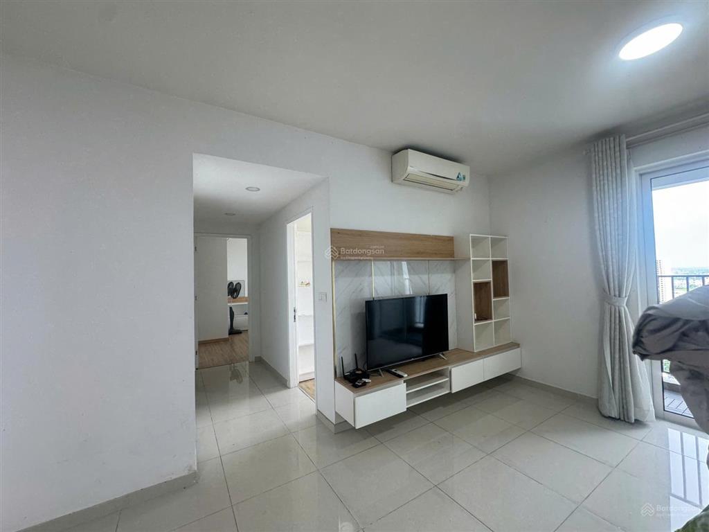 Cho thuê 2 phòng ngủ vista verde, lầu cao, giá rẻ, full nội thất, view sông cực đẹp.