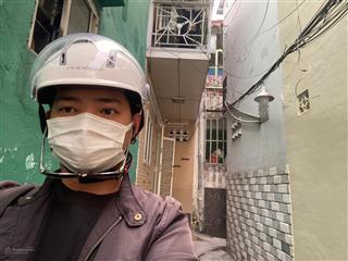 Sát bờ kè trường sa  đường cô giang phú nhuận  32m2  2 tầng 3pn  gần chợ  giá nhỉnh 5 tỏi