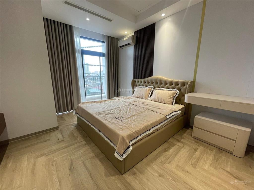 Bán căn góc 76m2 2pn2vs thiên niên kỷ. ban công đb, có slot ôtô, tầng trung đẹp. giá 6.9tỷ