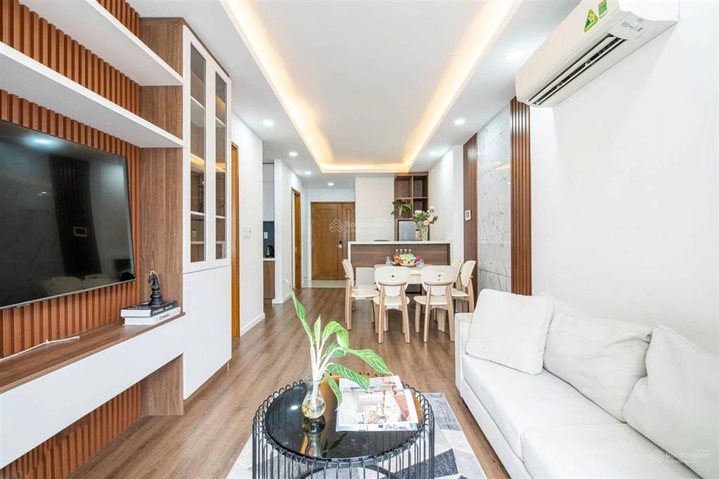 Cho thuê căn hộ saigon airport bạch đằng, 2 phòng ngủ 97m, giá 18 triệu. 0934 819 *** khoa