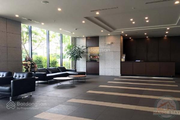 Cđt cần bán gấp chcc căn 2n toà the authentic long biên  giá 120tr/m2 chung cư tiêu chuẩn nhật bản