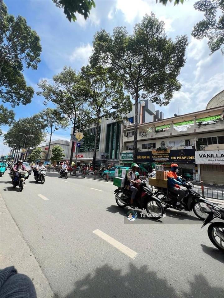 Quận 10  siêu phẩm mtkd 3/2  căn góc 2 mặt tiền  ngang 6.2m  40,1m2  18 tỷ