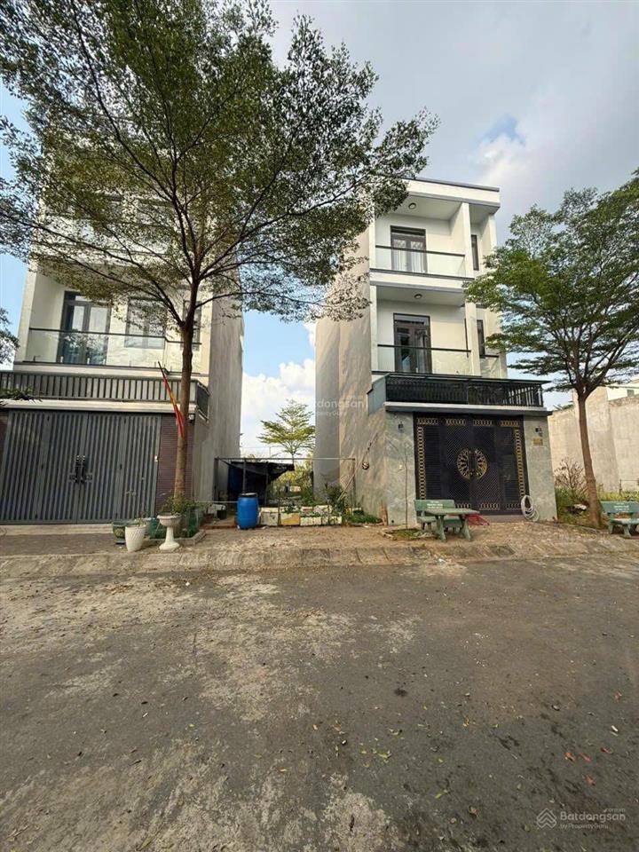 Bán đất 5x15m, giá 2,4 tỷ  khu dân cư vĩnh phú thuận an.