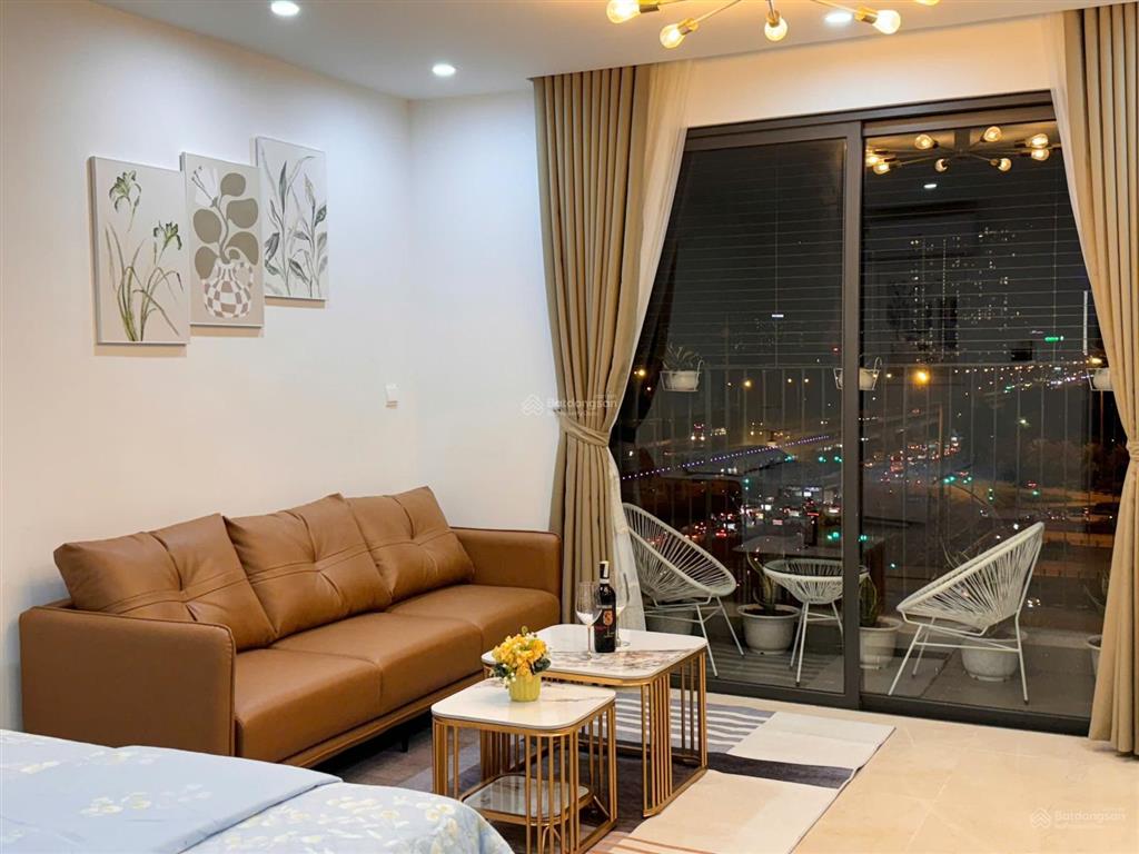 Bán căn 2 ngủ giá rẻ 4,7 tỷ, 53m2, pháp lý đầy đủ tại eco lake view 32 đai từ 0973 817 ***