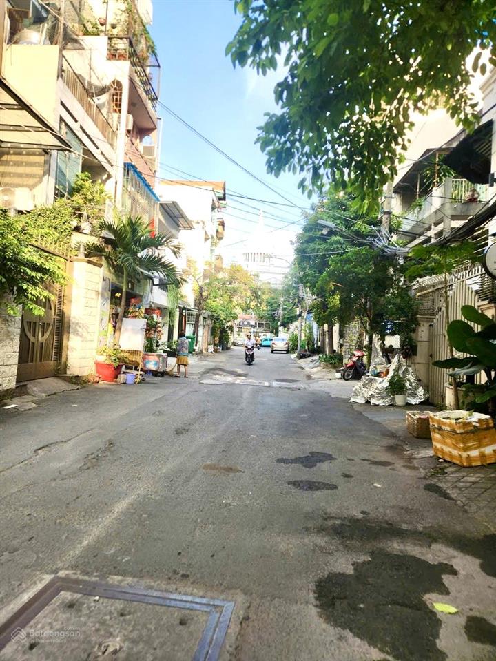 Bán nhà 5 tầng đường ô tô nguyễn cửu vân giáp q1 có gara ô tô