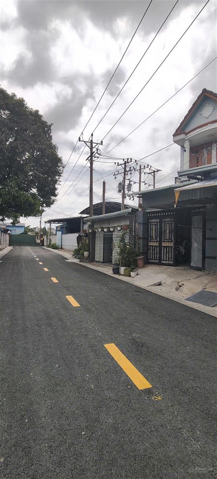 Gần 2 tỷ có mua được đất ngay trung tâm tân phước khánh