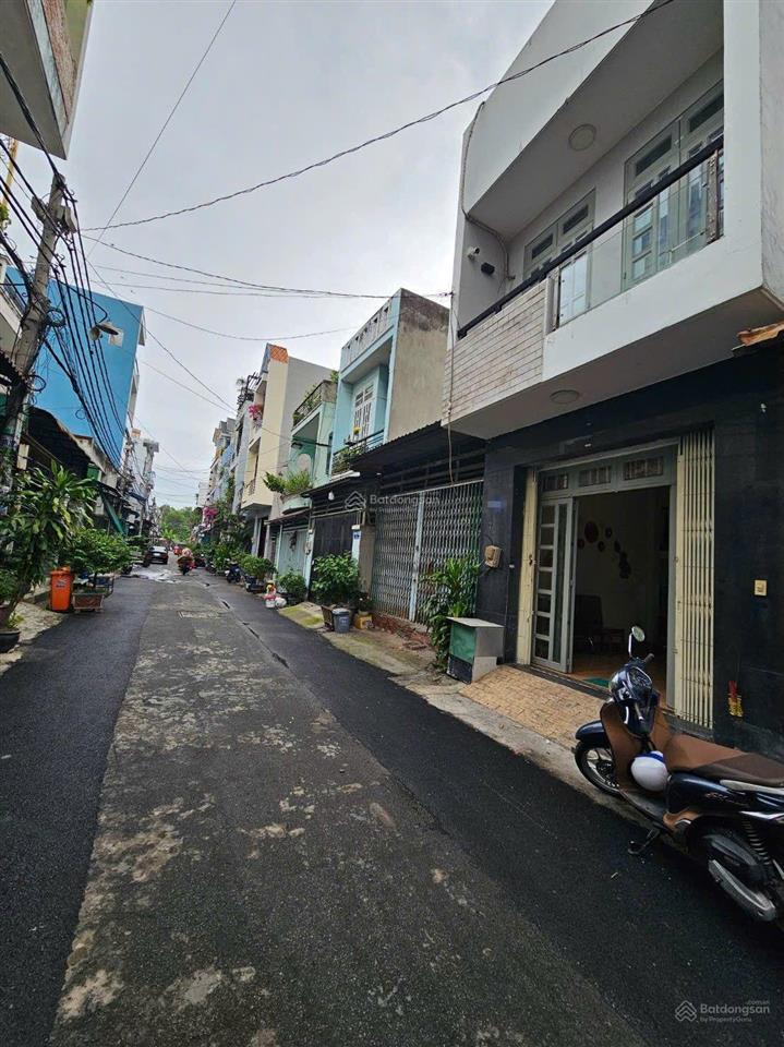 Nhà đẹp đường 8m thông, 2 tầng btct, 56m2, 4 phòng ngủ, 4,39 tỷ, tân tạo, bình tân