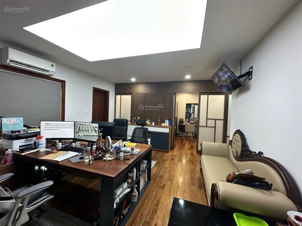 Nhà riêng chính chủ 4 tầng hiện đại, đường 8m, 100m2, 13 tỷ 950, khu cực vip, p14, gò vấp