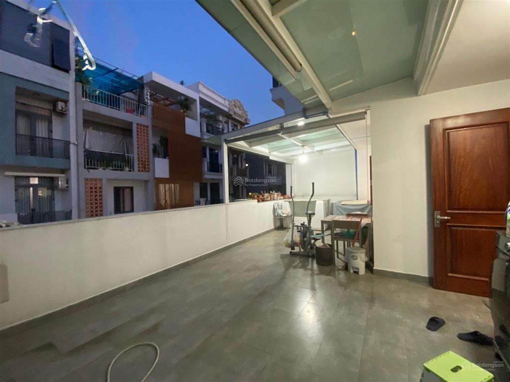Nhà riêng chính chủ 4 tầng hiện đại, đường 8m, 100m2, 13 tỷ 950, khu cực vip, p14, gò vấp