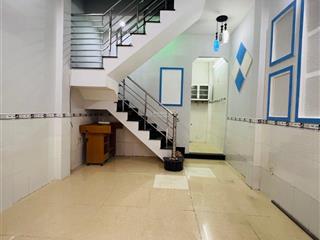 Nhà đúc btct 2 tầng, 3,5 tỷ, 32m2, phường 11, gò vấp, gần công viên làng hoa