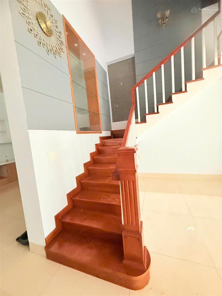 Bán gấp nhà 3 tầng ,nhà mới ở ngay đường số 5, bình hưng hòa, bình tân, 8,45 tỷ  82,7 m2