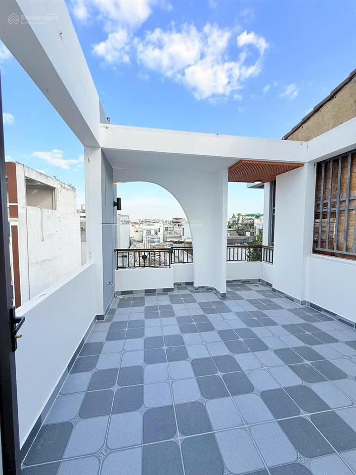 Bán nhà giáp aeon mall, xe hơi vô nhà, xây 2 lầu 1 lửng, 48m2, đủ công năng, giá 7.8 tỷ