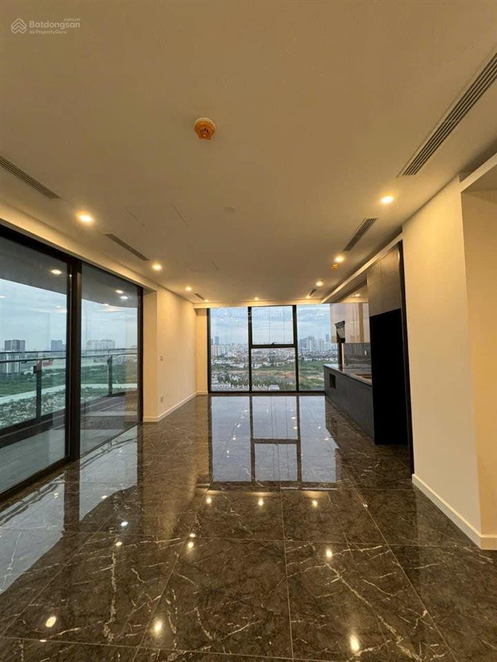 Bán căn góc 3pn+1 160m2 view công viên ciputra. nội thất cơ bản. tầng đẹp. cửa hướng tây