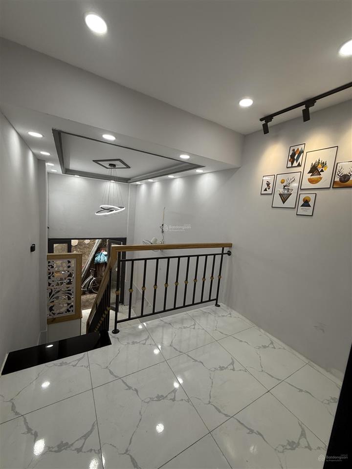 Chỉ 2t4 có ngay nhà đẹp vào ở liền  ngay chợ bình trị đông  shr vuông vức không quy hoạch