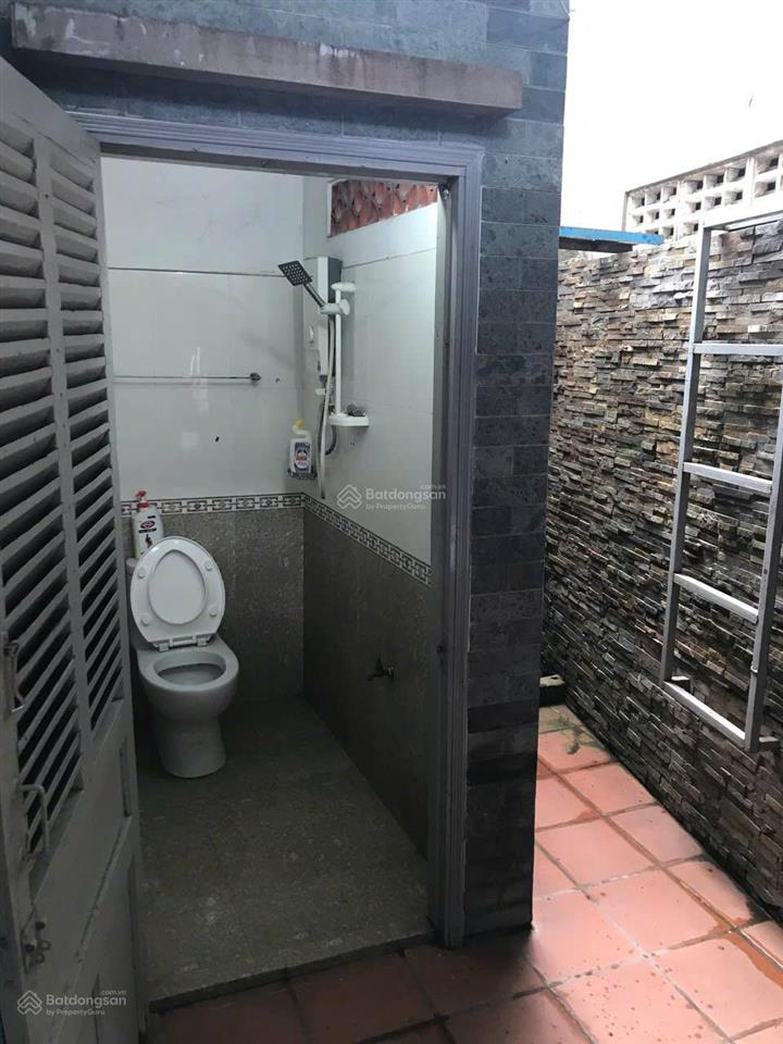 Bán nhà mặt tiền thạnh lộc, quận 12  dt hơn 100m2  sổ hồng đầy đủ  giá thỏa thuận