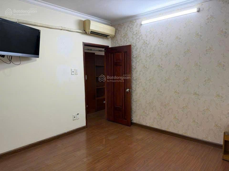 Bán nhanh chcc thế kỷ 21 view sông, lầu cao  dt 80m2  sổ hồng đầy đủ  giá 5,54 tỷ ( tl nhẹ ).