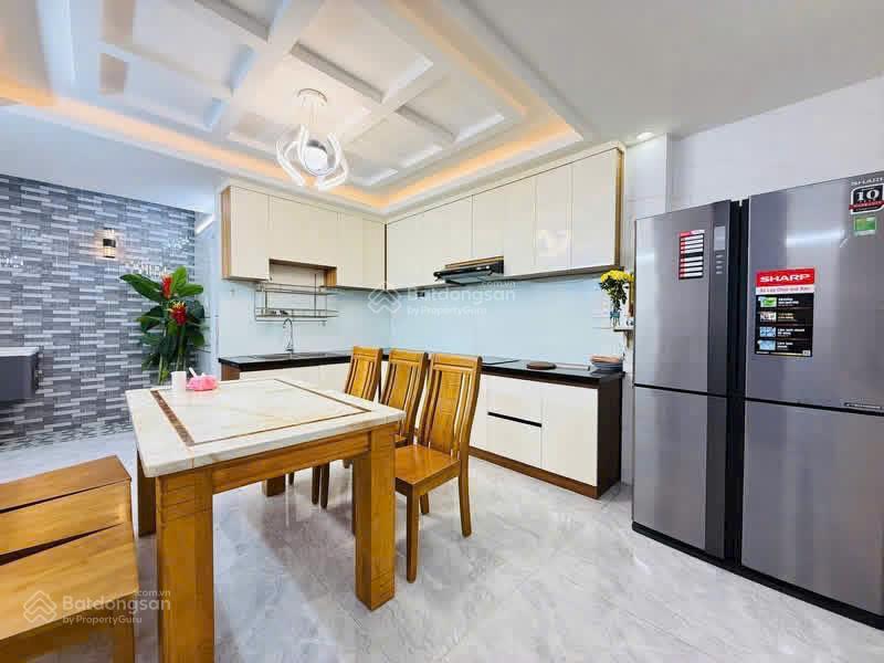 Giảm mạnh 800tr bán nhà 4 tầng hẻm xe tải  đường nguyễn duy cung, gò vấp có thang máy, giá 9,7 tỷ