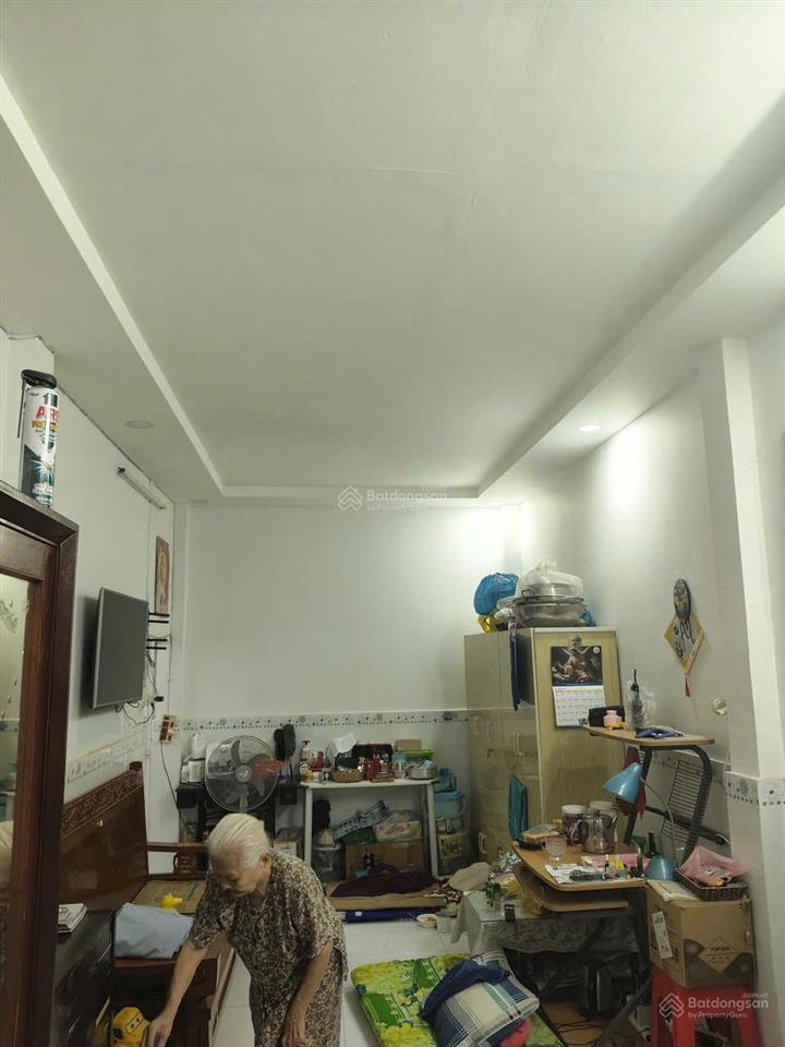 Bán nhà gò vấp giá chỉ 4,7 tỷ  hẻm sát mặt tiền nguyễn văn công (chỉ 20m)  sổ hồng riêng