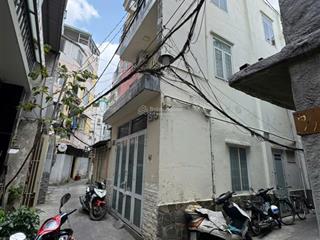 Giảm 300tr nhà phú nhuận 1 trệt 2 lầu  4pn giá chỉ 5,5 tỷ  cực hiếm khu trung tâm