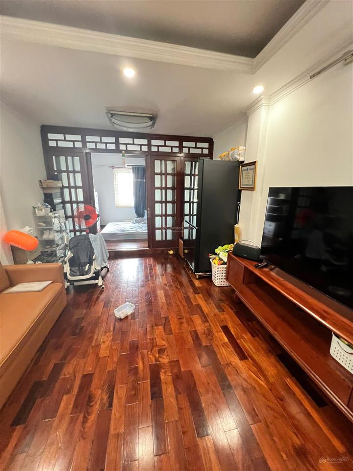 Giảm chỉ còn 4,35 tỷ  sở hữu ngay căn hộ trung tâm quận 1, shr, có thang máy & chỗ đậu ô tô.