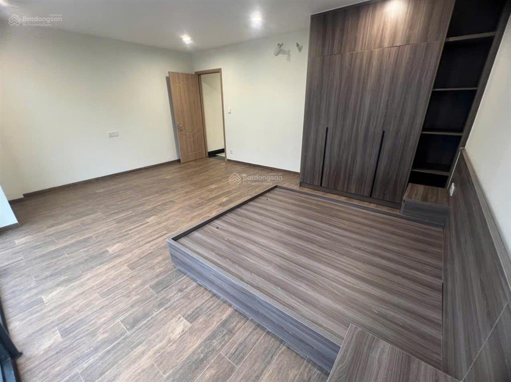 Cho thuê nhà 5 tầng full đồ phân khu thời đại vinhomes ocean park 3