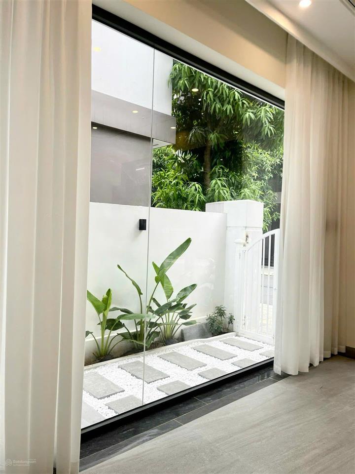 Cho thuê nhà khu phố biển vinhomes ocean park 3  công viên nước ngay trước nhà