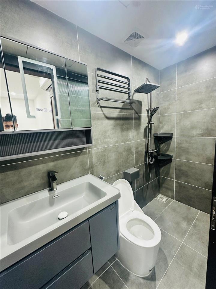 Nhà 2 tầng đẹp khu gần trường, gần chợ, gần biển hồ giá ưu đãi 7tr