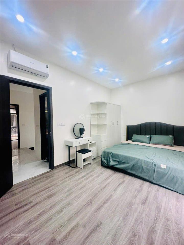 Phân khu cọ xanh nhà 2 tầng gần sông, không gian sống xanh mát