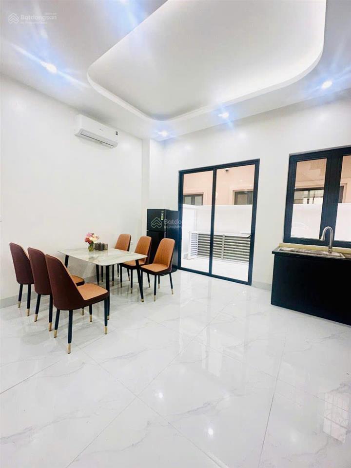 Phân khu cọ xanh nhà 2 tầng gần sông, không gian sống xanh mát