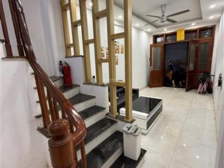 Cho thuê nhà 5 tầng 34m2. phú lương hà đông