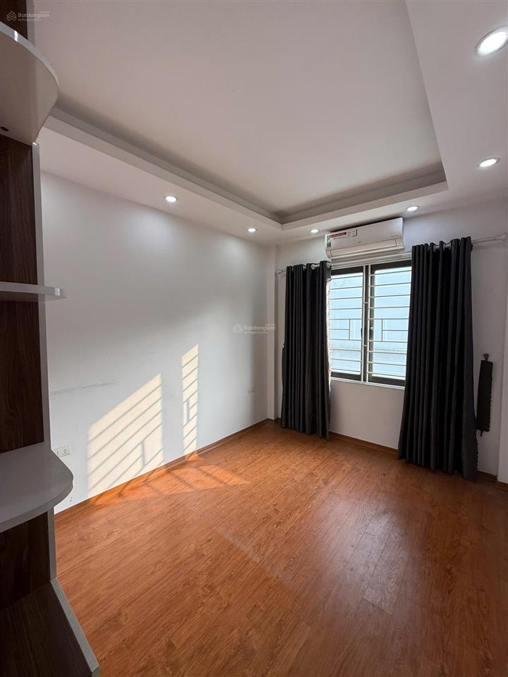 Cho thuê nhà 5 tầng 34m2. phú lương hà đông