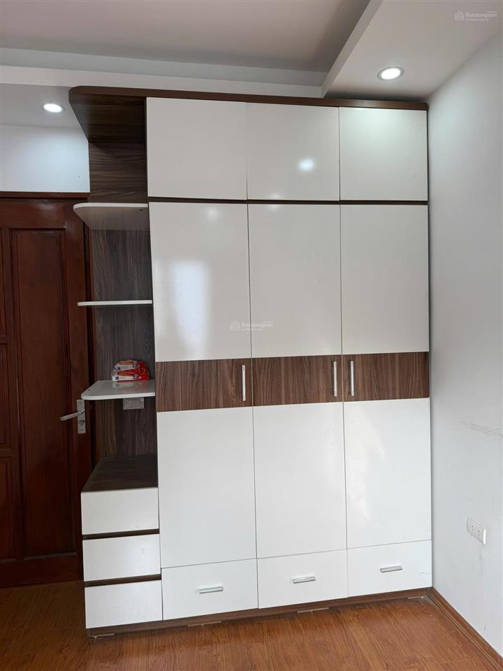 Cho thuê nhà 5 tầng 34m2. phú lương hà đông