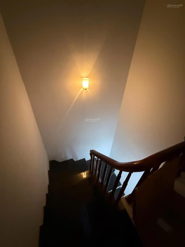 Cho thuê nhà 5 tầng 34m2. phú lương hà đông