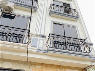 Phú lương  ô tô đỗ cửa  lô góc 35m2, 5 tỷ