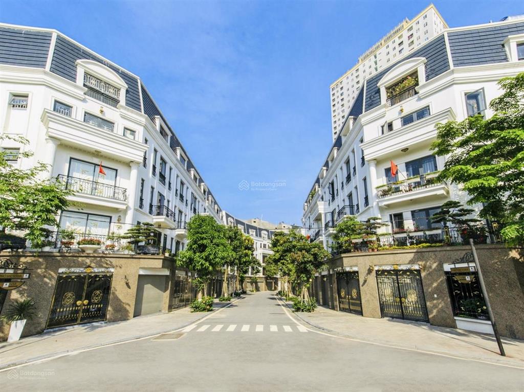 Văn phú 35m  full nội thất  ô tô 8.4 tỷ