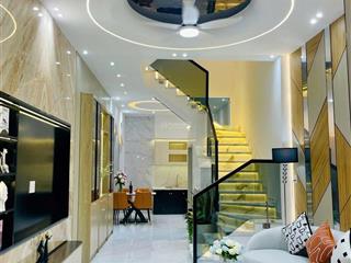 Nhà đẹp 4 tầng hxh thạch lam 47m2 giá 6 tỷ có 4pn