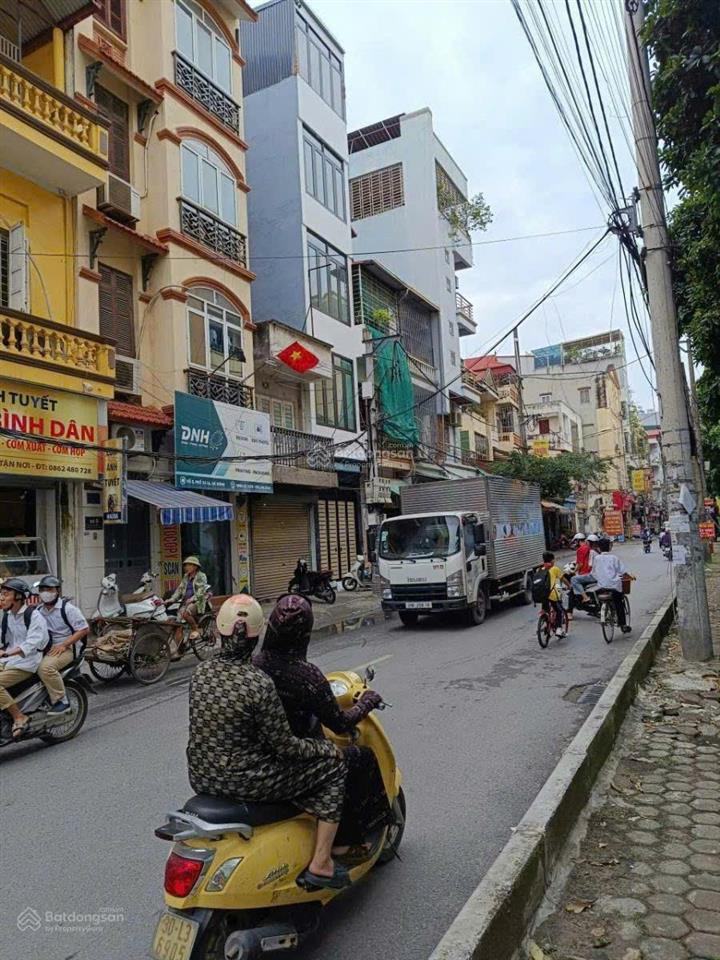 Bán nhà vị trí kinh doanh đường văn quán  xa la cực rộng thoáng ô tô tránh vỉa hè 37m² 5 tầng