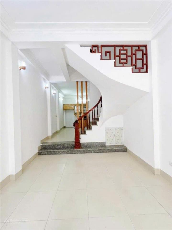 Bán nhà khu phân lô kinh doanh 5 tầng sát đường ngô thì nhậm vạn phúc hà đông 50m².