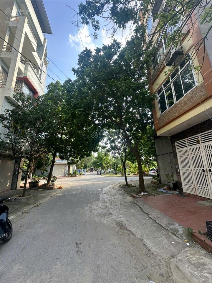 Bán nhà khu phân lô kinh doanh 5 tầng sát đường ngô thì nhậm vạn phúc hà đông 50m².