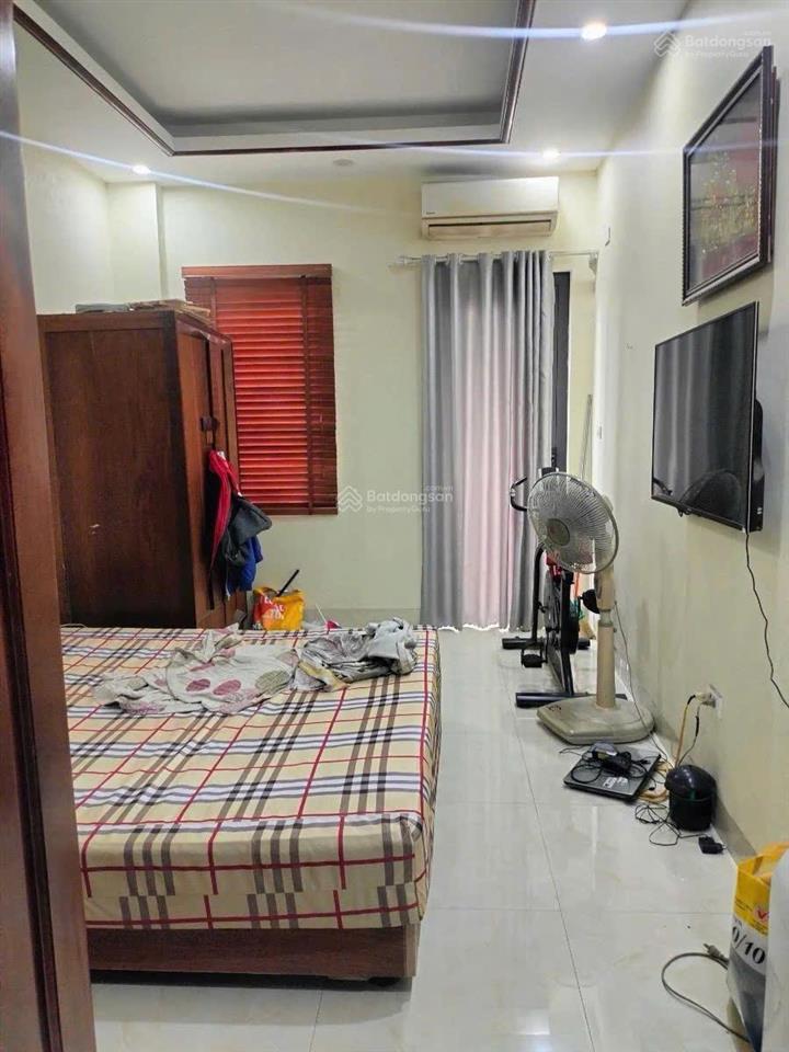 Bán nhà ngay cầu trắng, đường thanh bình, sở tư pháp tp hà nội ô tô sát nhà, ngõ thông 38.6m²
