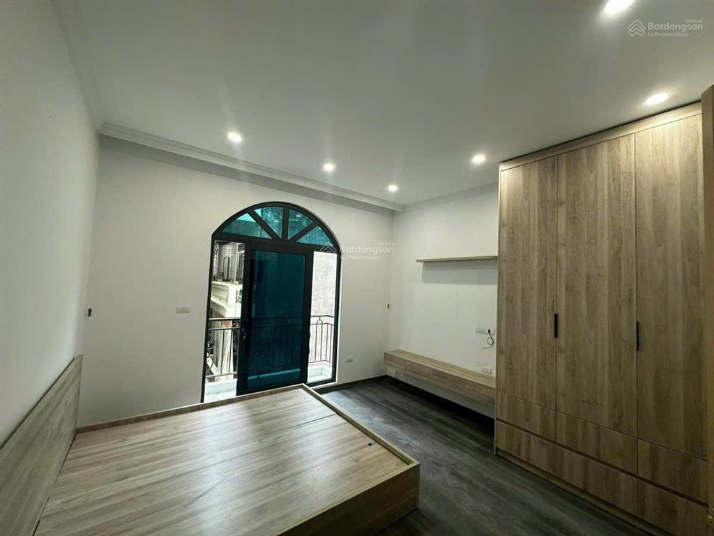 Bán căn 5 tầng thang máy ngay ngô thì nhậm  ngã tư văn phú đường ô tô tránh kinh doanh nhỏ 50m²