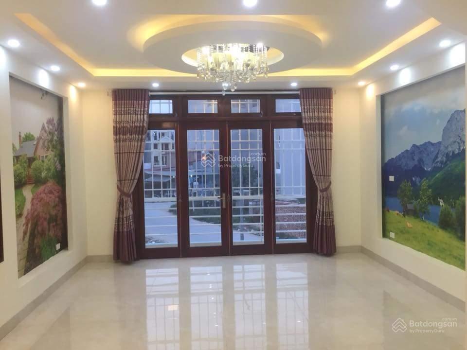 Bán căn liền kề ngay chân chung cư kđt văn khê kinh doanh tốt sát đường tố hữu 82.5m² 5 tầng