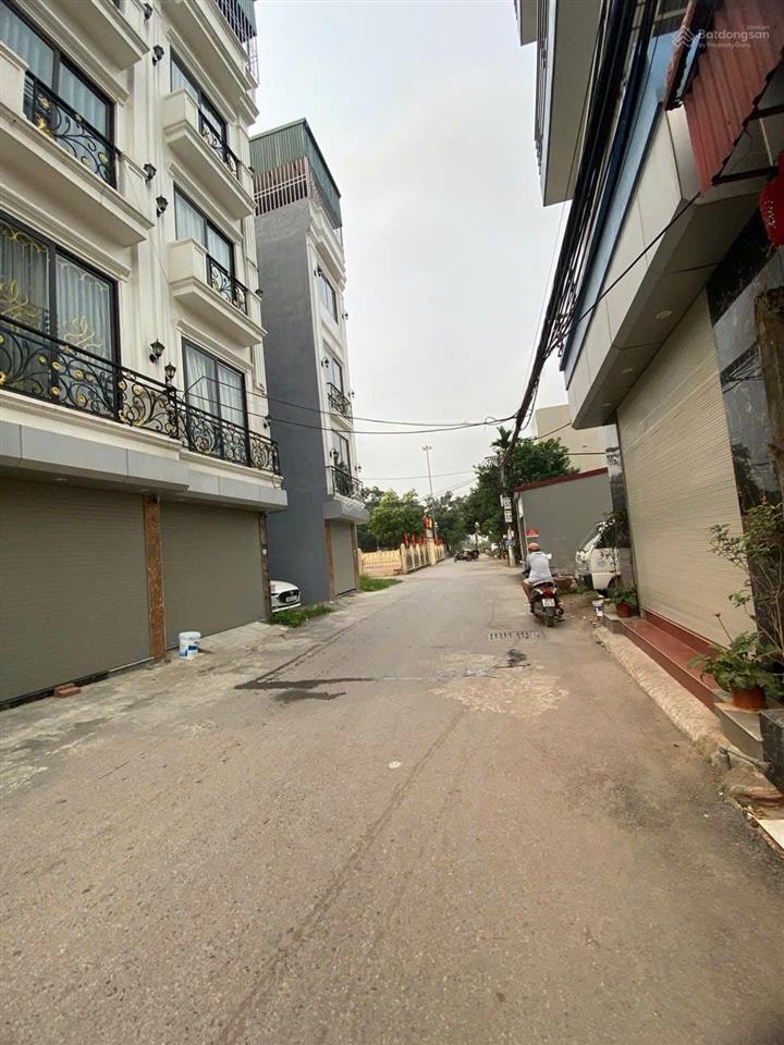 Bán nhà mặt ngõ oto tránhkinh doanh gần trung tâm siêu thị aeon mall dương nội hà đông 30m2 3tầng