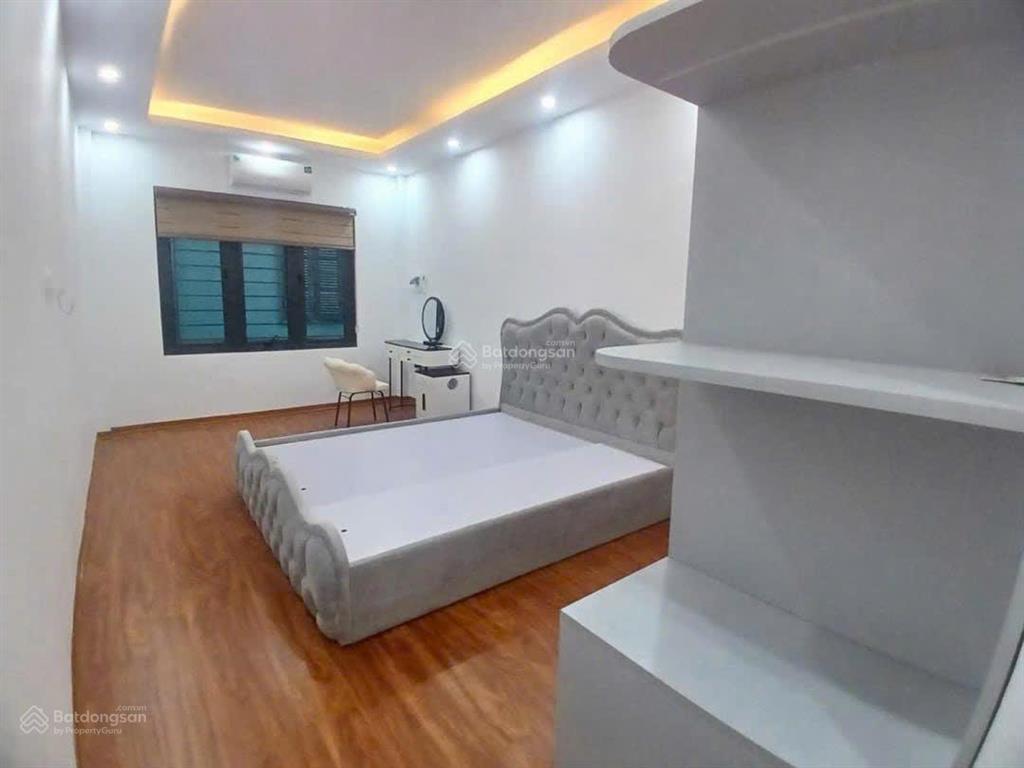 Bán nhà đường oto tránh cách 10m ngay ngã 5 hà trì gần chợ hà đông 30m2 5tầng giá chỉ 5.79tỷ