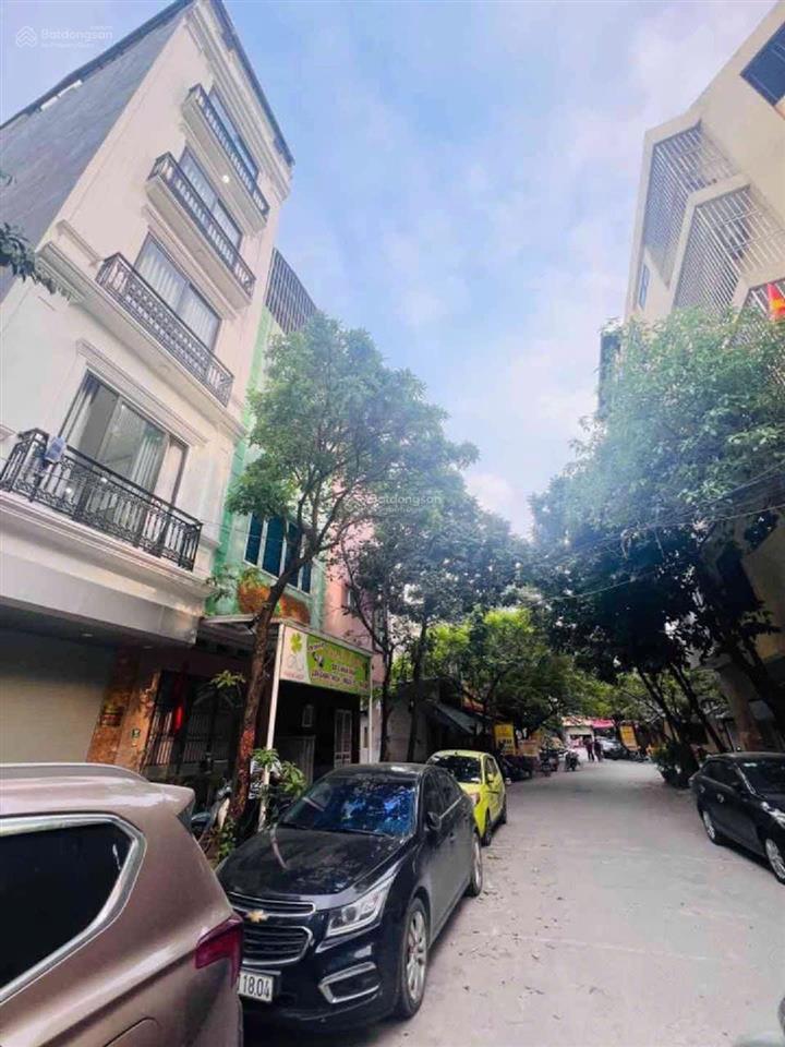 Bán nhà khu phân lô ô tô vào nhà ngay kđt xa la cực thoáng kinh doanh nhỏ 44m2, giá 8.2 tỷ